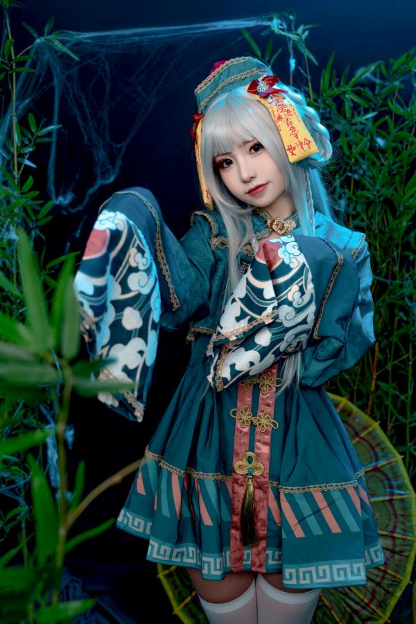    爆机少女喵小吉-子不语：神秘道士古风角色扮演，白发冷艳魅惑大尺度私房写真第16张图片