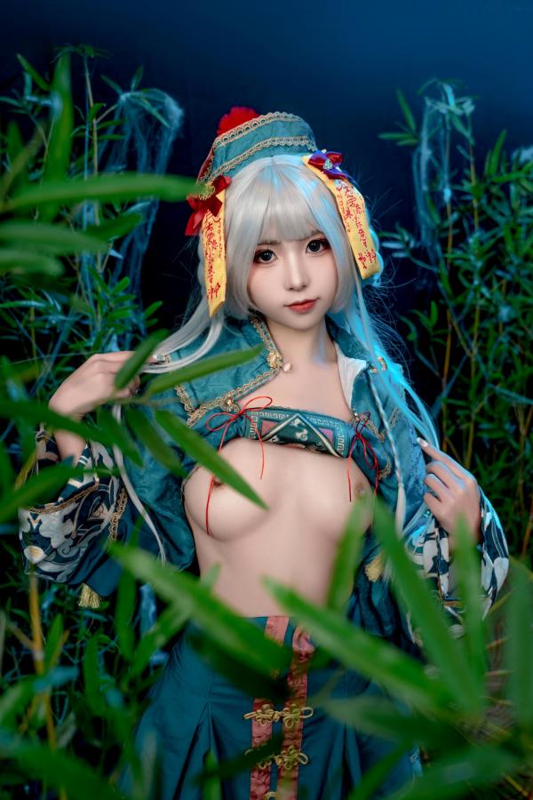    爆机少女喵小吉-子不语：神秘道士古风角色扮演，白发冷艳魅惑大尺度私房写真第43张图片