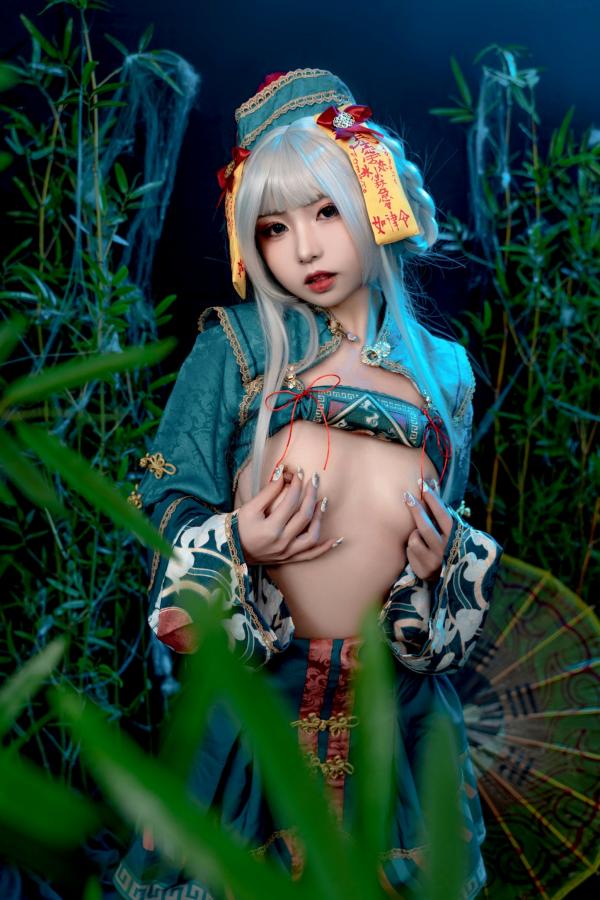    爆机少女喵小吉-子不语：神秘道士古风角色扮演，白发冷艳魅惑大尺度私房写真第46张图片