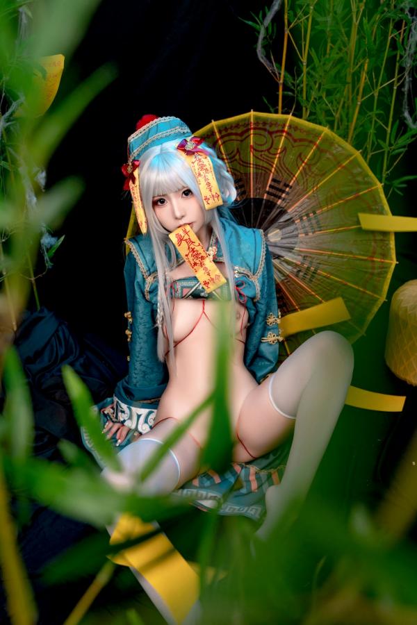    爆机少女喵小吉-子不语：神秘道士古风角色扮演，白发冷艳魅惑大尺度私房写真第57张图片