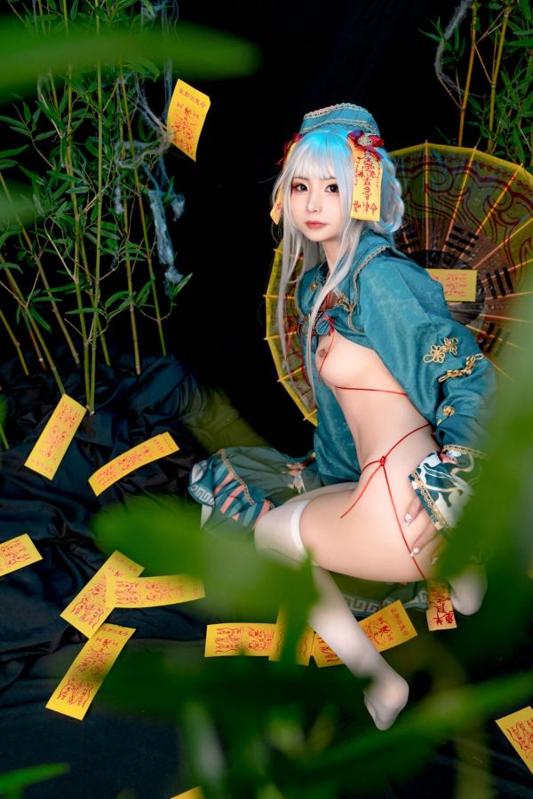    爆机少女喵小吉-子不语：神秘道士古风角色扮演，白发冷艳魅惑大尺度私房写真第79张图片