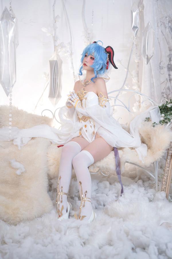    爆机少女喵小吉-12月T3-双子：最强冰雪组合，梦幻角色扮演cosplay冷艳女王极致私房写真第7张图片