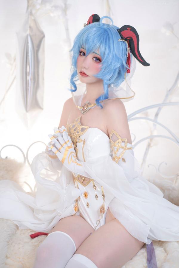    爆机少女喵小吉-12月T3-双子：最强冰雪组合，梦幻角色扮演cosplay冷艳女王极致私房写真第8张图片