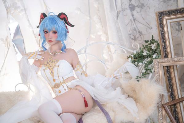   爆机少女喵小吉-12月T3-双子：最强冰雪组合，梦幻角色扮演cosplay冷艳女王极致私房写真第10张图片