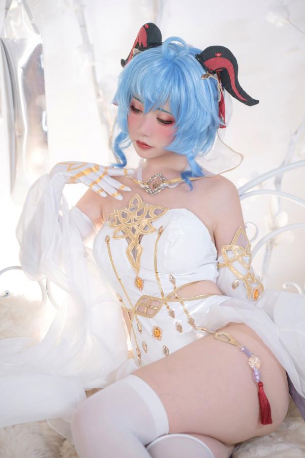    爆机少女喵小吉-12月T3-双子：最强冰雪组合，梦幻角色扮演cosplay冷艳女王极致私房写真第11张图片
