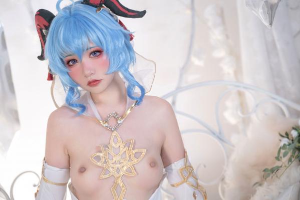    爆机少女喵小吉-12月T3-双子：最强冰雪组合，梦幻角色扮演cosplay冷艳女王极致私房写真第22张图片