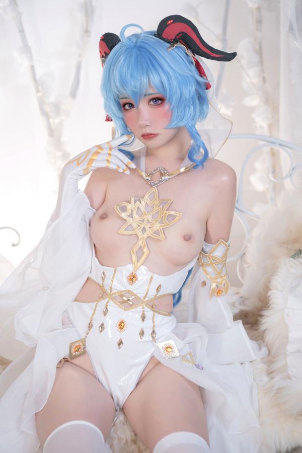    爆机少女喵小吉-12月T3-双子：最强冰雪组合，梦幻角色扮演cosplay冷艳女王极致私房写真第29张图片