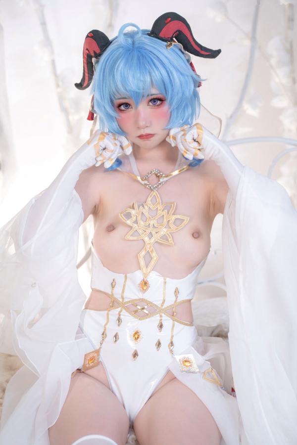    爆机少女喵小吉-12月T3-双子：最强冰雪组合，梦幻角色扮演cosplay冷艳女王极致私房写真第30张图片