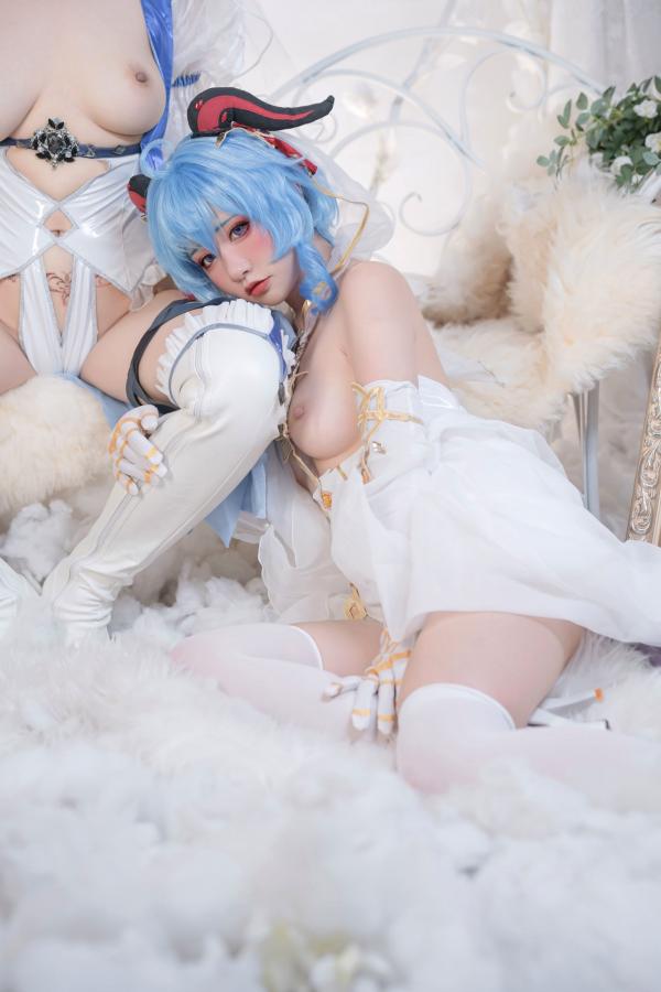    爆机少女喵小吉-12月T3-双子：最强冰雪组合，梦幻角色扮演cosplay冷艳女王极致私房写真第41张图片
