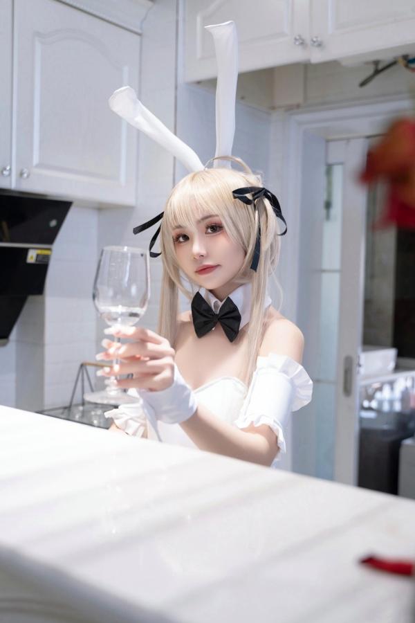    爆机少女喵小吉-缘之空春日野穹兔女郎COS私房写真，清纯金发与肉感黑丝的极致诱惑碰撞第23张图片