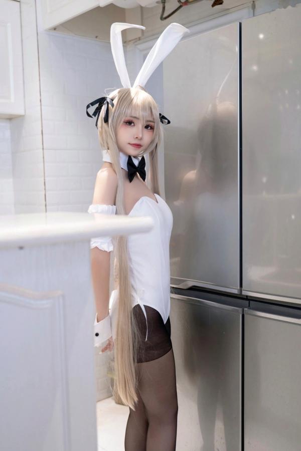    爆机少女喵小吉-缘之空春日野穹兔女郎COS私房写真，清纯金发与肉感黑丝的极致诱惑碰撞第52张图片