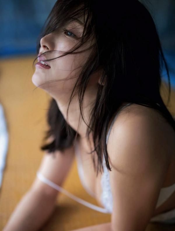    [Weekly SPA!] 2024.09.03 日本女神精选：天羽希纯、香音、铃木圣等夏日清凉写真与人物专访大片第9张图片