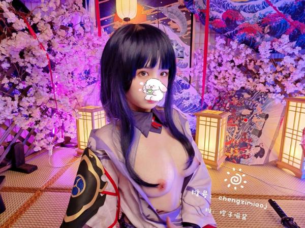    橙子喵酱雷神COS原神角色，日式樱花和室唯美私房写真，极致诱惑大尺度动漫角色扮演第13张图片