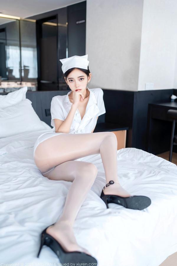 时安安Camellia 时安安  XingYan星颜社-371-时安安：纯欲白色护士制服诱惑，紧身白丝展现性感身材，唯美室内私房写真-2025.07.17第38张图片