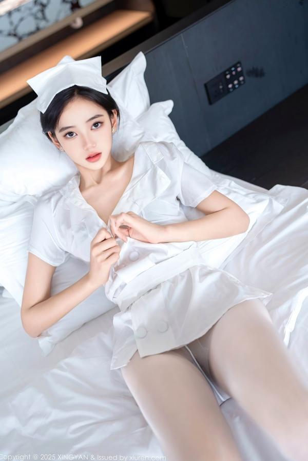时安安Camellia 时安安  XingYan星颜社-371-时安安：纯欲白色护士制服诱惑，紧身白丝展现性感身材，唯美室内私房写真-2025.07.17第46张图片
