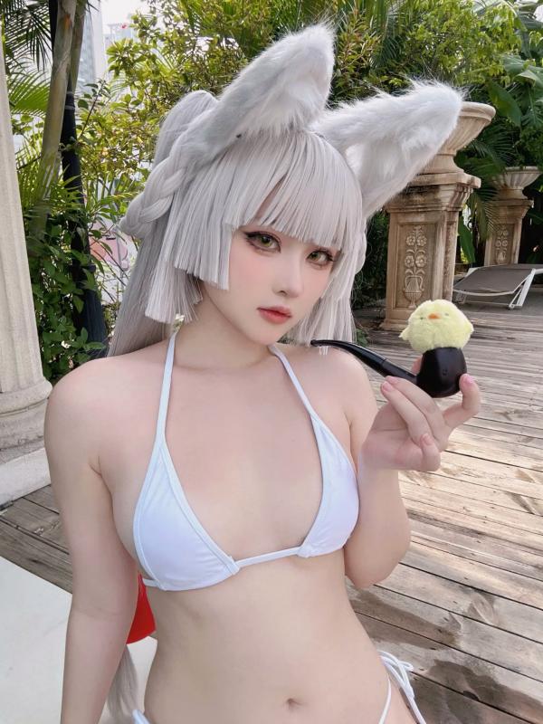    屿鱼 - 兽耳白毛狐狸泳池比基尼私房照，清纯白嫩cosplay角色扮演诱惑写真第15张图片