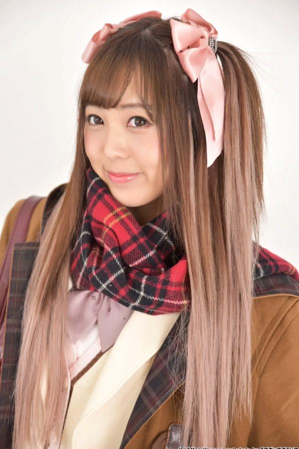    [LOVEPOP] 草川紫音 - 清纯日系校服甜美学妹写真，展现校园青春活力与俏皮姿态，Shion Kusakawa Photoset 02第10张图片