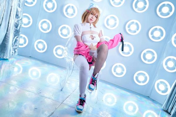    奈奈紀 - 魔太郎護士Nurse二次元萌系Cosplay，极品童颜清纯诱惑角色扮演，梦幻光影展现女神风采第3张图片