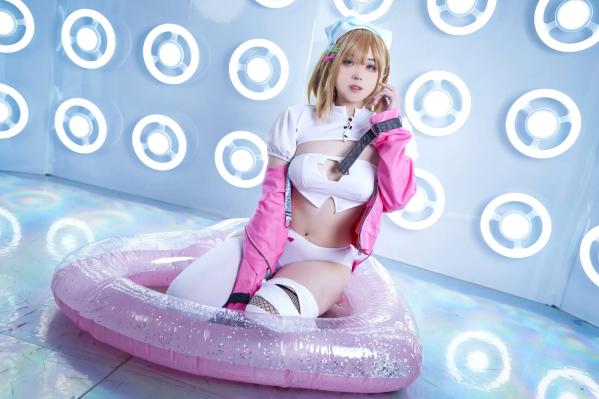    奈奈紀 - 魔太郎護士Nurse二次元萌系Cosplay，极品童颜清纯诱惑角色扮演，梦幻光影展现女神风采第8张图片