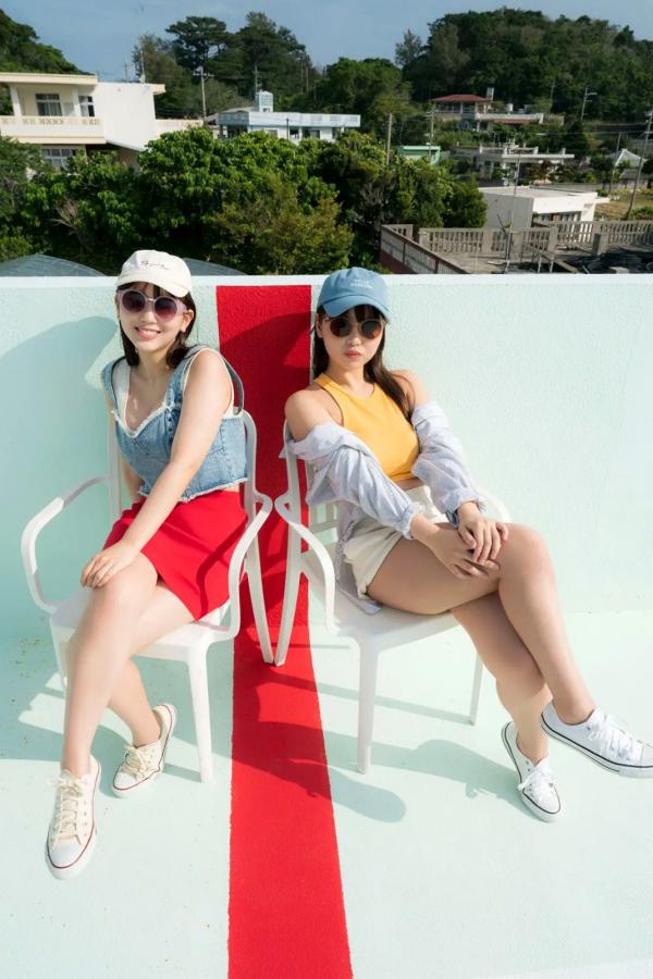   《ヤンマガアザーっす！沢口愛華 本郷柚巴》比基尼内衣写真，甜美少女沙滩度假与私房居家风格，青春活力与性感诱惑并存的极致视觉享受第27张图片