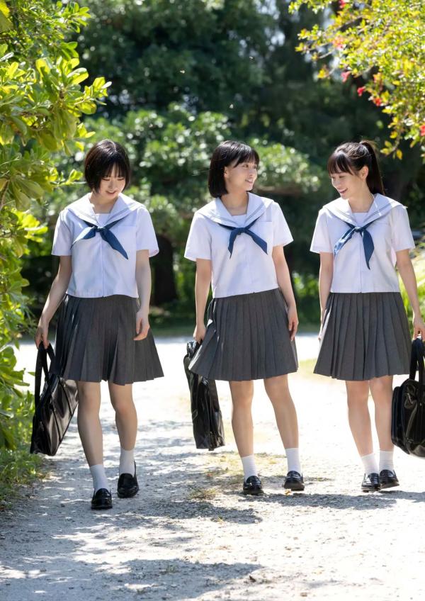    かすみ草とステラ 有岡ちひろ_小柴美羽_比賀ハル写真集 『 複雑な関係 』 校园泳装比基尼清纯甜美青春写真第41张图片