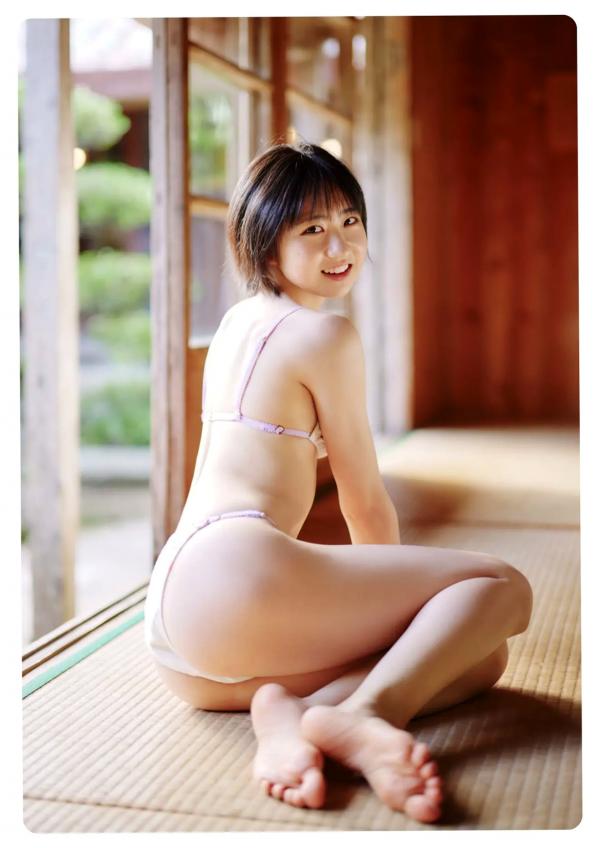   かすみ草とステラ 有岡ちひろ_小柴美羽_比賀ハル写真集 『 複雑な関係 』 校园泳装比基尼清纯甜美青春写真第70张图片