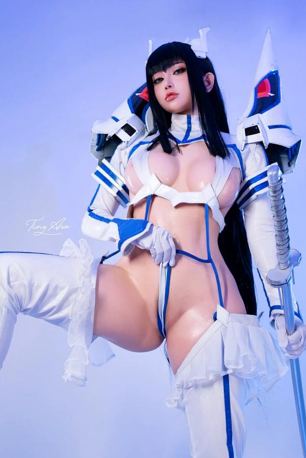    Tiny Asa - Satsuki Kiryuin 鬼龙院皋月高还原Cosplay，冷艳女战神性感战甲诱惑，二次元魅力身姿第8张图片