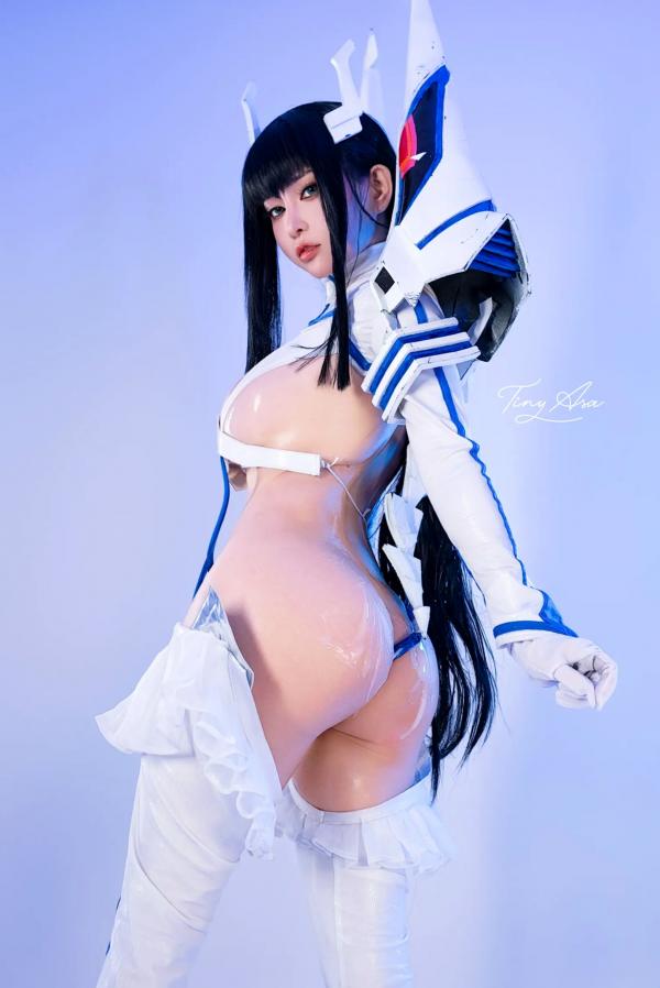    Tiny Asa - Satsuki Kiryuin 鬼龙院皋月高还原Cosplay，冷艳女战神性感战甲诱惑，二次元魅力身姿第20张图片
