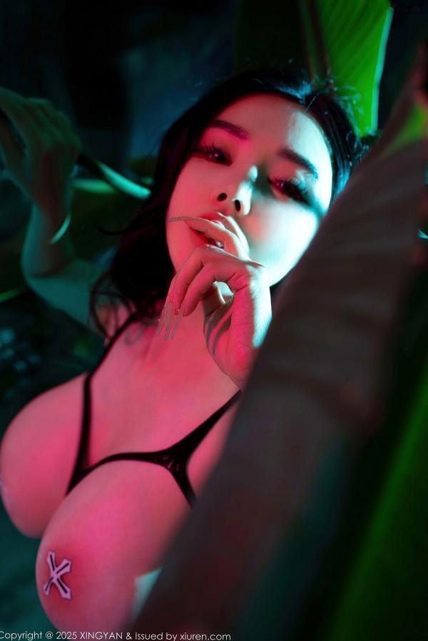    XingYan星颜社-359-潘思沁：霓虹影调下的黑色极致诱惑，迷幻氛围绑缚私房写真第41张图片