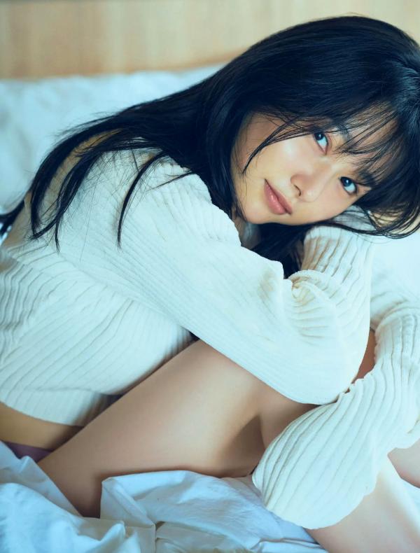    [FRIDAY] 2024.08.23-30 永尾玛利亚等女神写真：异域旅拍与性感私房大赏，展现绝美身姿与优雅气质第39张图片
