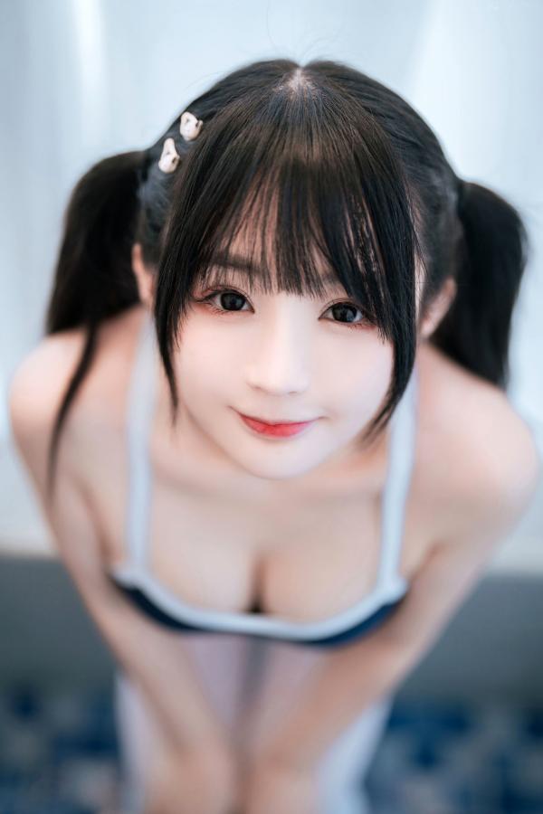 桜井宁宁 樱井宁宁  《桜井宁宁-059-青春双马尾少女泳池私房写真，性感白丝死库水诱惑》第7张图片