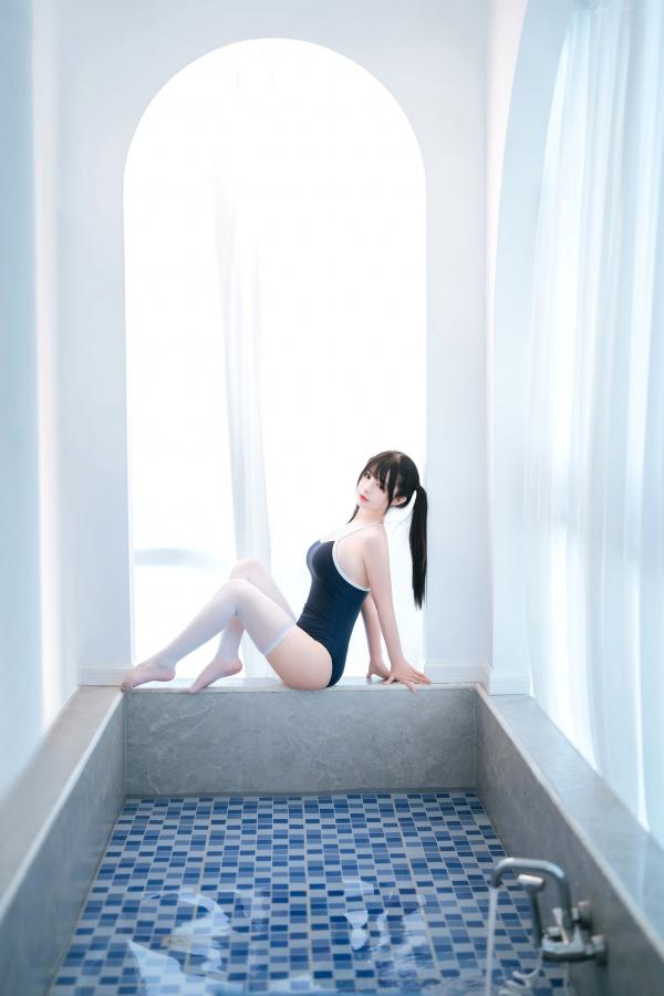 桜井宁宁 樱井宁宁  《桜井宁宁-059-青春双马尾少女泳池私房写真，性感白丝死库水诱惑》第11张图片