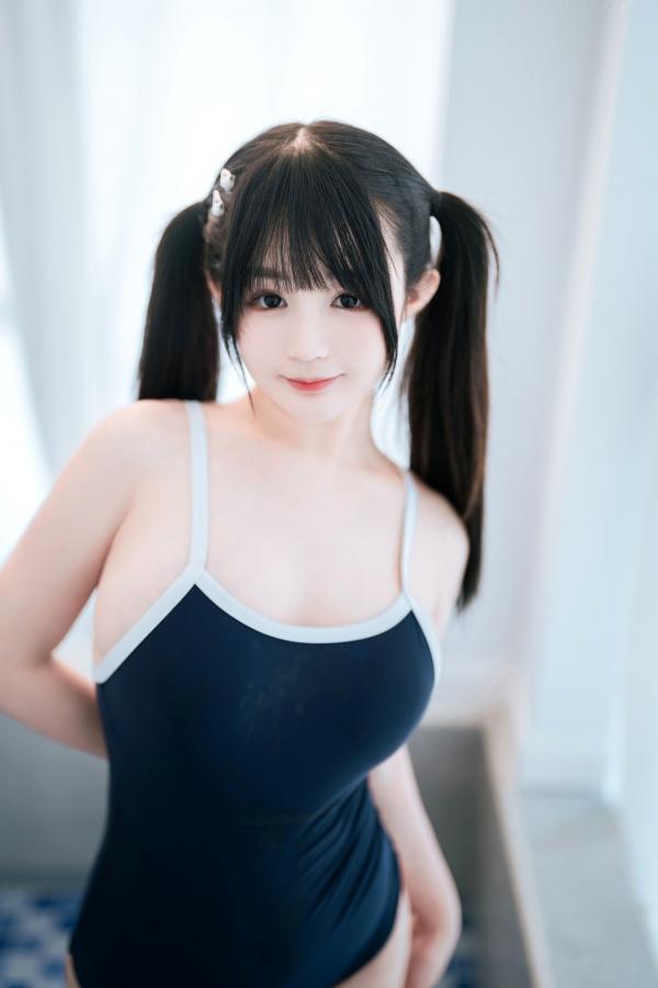 桜井宁宁 樱井宁宁  《桜井宁宁-059-青春双马尾少女泳池私房写真，性感白丝死库水诱惑》第22张图片