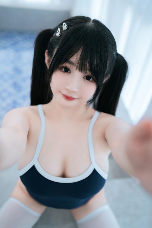 桜井宁宁 樱井宁宁  《桜井宁宁-059-青春双马尾少女泳池私房写真，性感白丝死库水诱惑》第69张图片