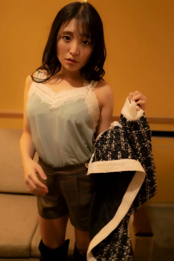    佐藤ののか - NONOKA 居家私房唯美写照，清纯气质与自然光影下的魅力时刻第20张图片