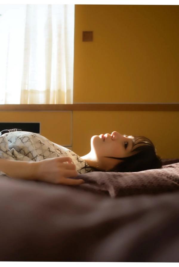    佐藤ののか - NONOKA 居家私房唯美写照，清纯气质与自然光影下的魅力时刻第52张图片