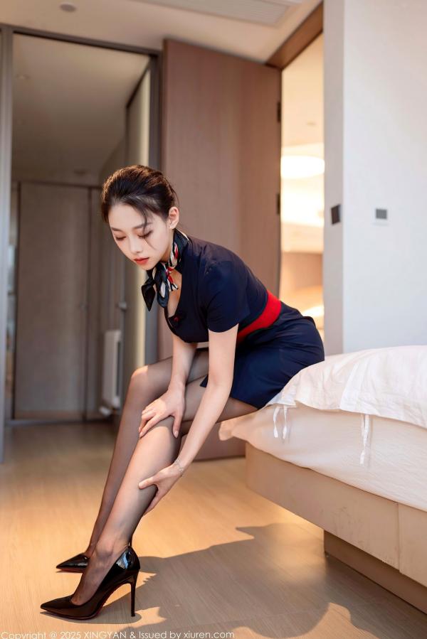    XingYan星颜社354-清妙-空姐制服诱惑，红色蕾丝内衣搭配黑丝美腿，酒店私房大尺度写真，极致撩人第6张图片