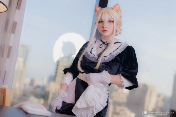    Fantasy-Factory小丁Ding异色瞳猫耳娘cosplay，精致女仆装制服诱惑与性感写真，梦幻窗边唯美私房视觉大片第9张图片