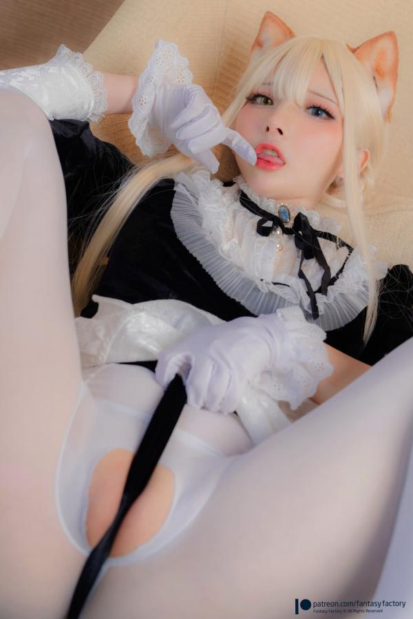    Fantasy-Factory小丁Ding异色瞳猫耳娘cosplay，精致女仆装制服诱惑与性感写真，梦幻窗边唯美私房视觉大片第18张图片