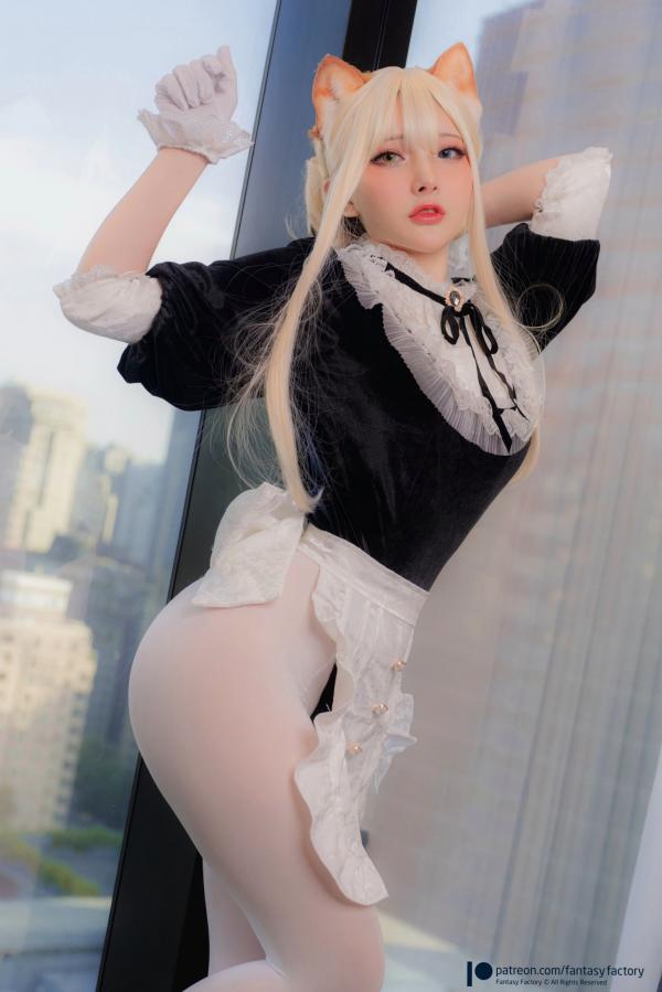    Fantasy-Factory小丁Ding异色瞳猫耳娘cosplay，精致女仆装制服诱惑与性感写真，梦幻窗边唯美私房视觉大片第19张图片