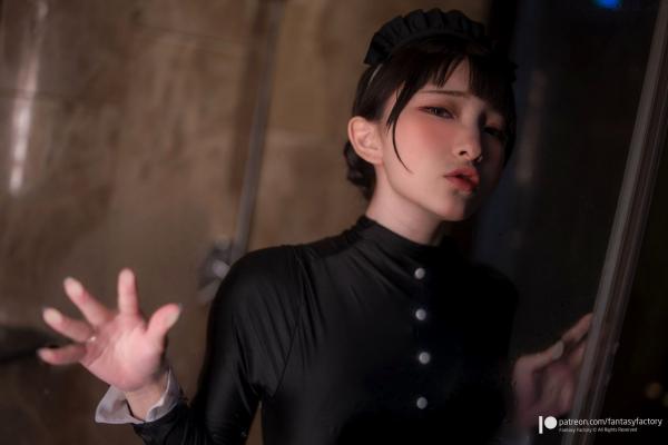    Fantasy Factory小丁Ding网络相册泄露版：黑色死库水湿身诱惑，浴缸里的极致性感，制服私房大尺度写真，纯欲与野性的碰撞第22张图片