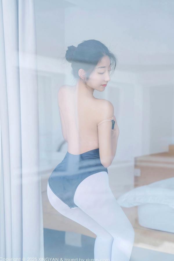    XingYan星颜社-345-星冉：深色芭蕾舞服搭配白色丝袜，诱惑私房艺术写真，尽显曼妙身姿与修长美腿第28张图片