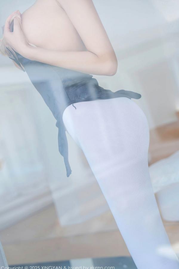    XingYan星颜社-345-星冉：深色芭蕾舞服搭配白色丝袜，诱惑私房艺术写真，尽显曼妙身姿与修长美腿第39张图片