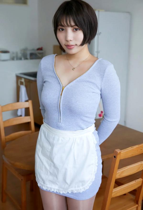    Kaoru Yasui 安位薫 - 若妻的安位さん，居家针织短裙美腿丝袜，展现极品身材的性感私房写真第2张图片