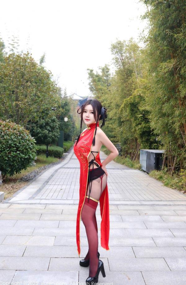    XiuRen秀人网-9834-小薯条nienie新春特辑：性感红装春丽旗袍COS，大尺度高开叉旗袍黑丝诱惑私房照第8张图片
