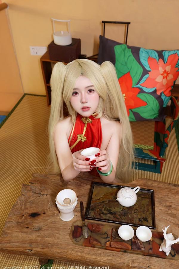    XiuRen秀人网-9834-小薯条nienie新春特辑：性感红装春丽旗袍COS，大尺度高开叉旗袍黑丝诱惑私房照第115张图片