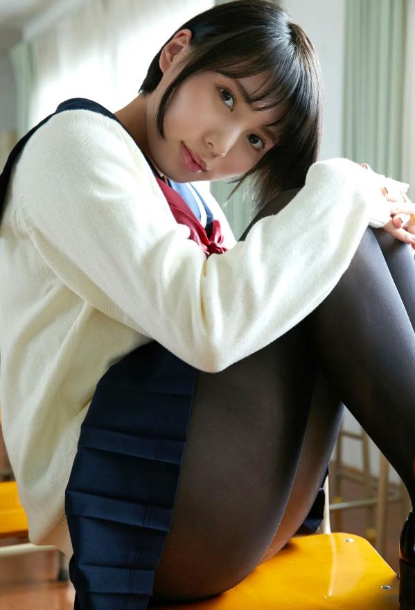    Kaoru Yasui 安位薫 - Delusion after school date 妄想放课后约会，教室主题校服写真，黑丝美腿清纯诱惑，日系少女感十足第21张图片