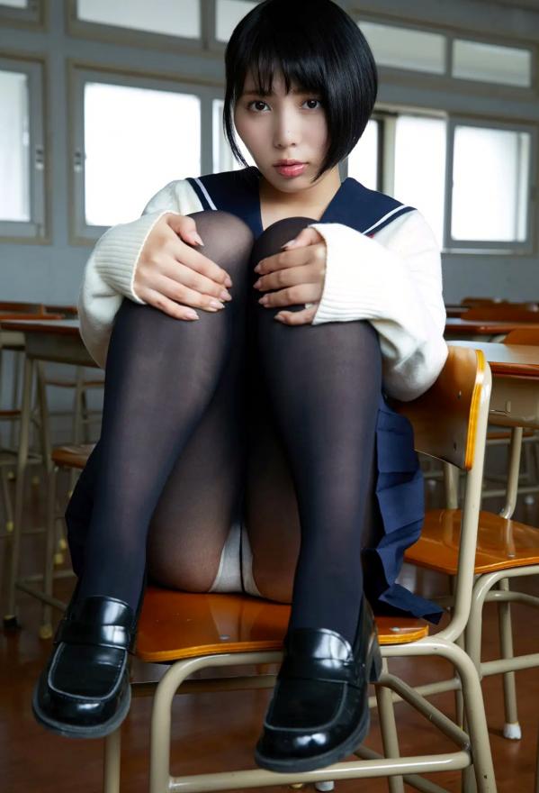    Kaoru Yasui 安位薫 - Delusion after school date 妄想放课后约会，教室主题校服写真，黑丝美腿清纯诱惑，日系少女感十足第22张图片