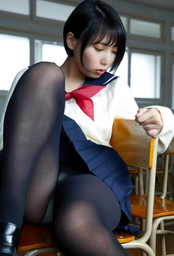    Kaoru Yasui 安位薫 - Delusion after school date 妄想放课后约会，教室主题校服写真，黑丝美腿清纯诱惑，日系少女感十足第24张图片