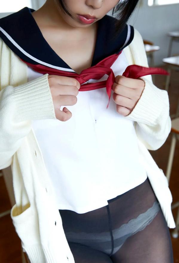    Kaoru Yasui 安位薫 - Delusion after school date 妄想放课后约会，教室主题校服写真，黑丝美腿清纯诱惑，日系少女感十足第34张图片